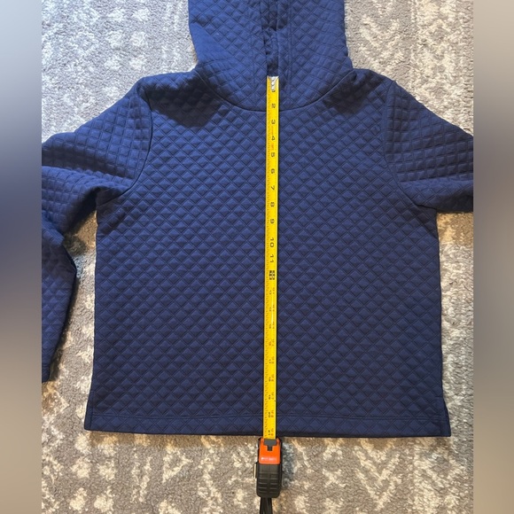 J. Crew Navy Quilted Hoodie size M (SKU K134) - Picture 9 of 10